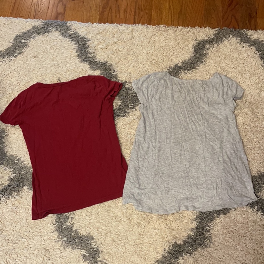 2 shirts bundle Hollister & GAP - Picture 4 of 5